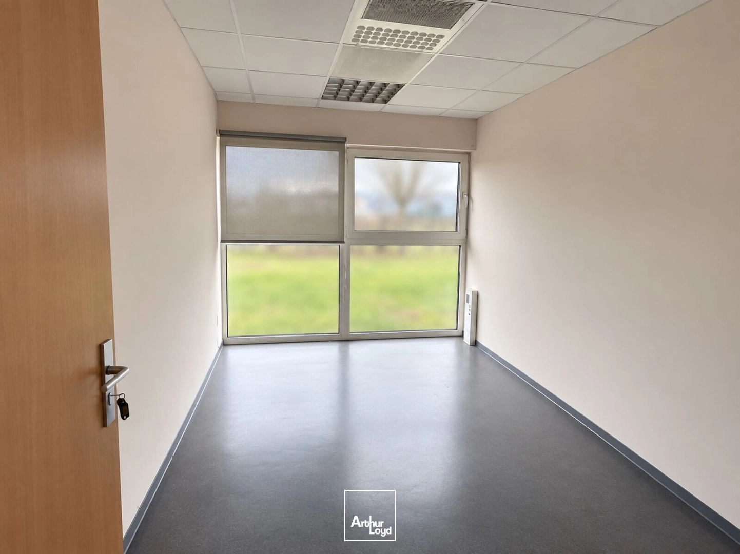 Bureaux - Location - BEAUVAIS - 60000 - 433.3-433.3 - 7904265