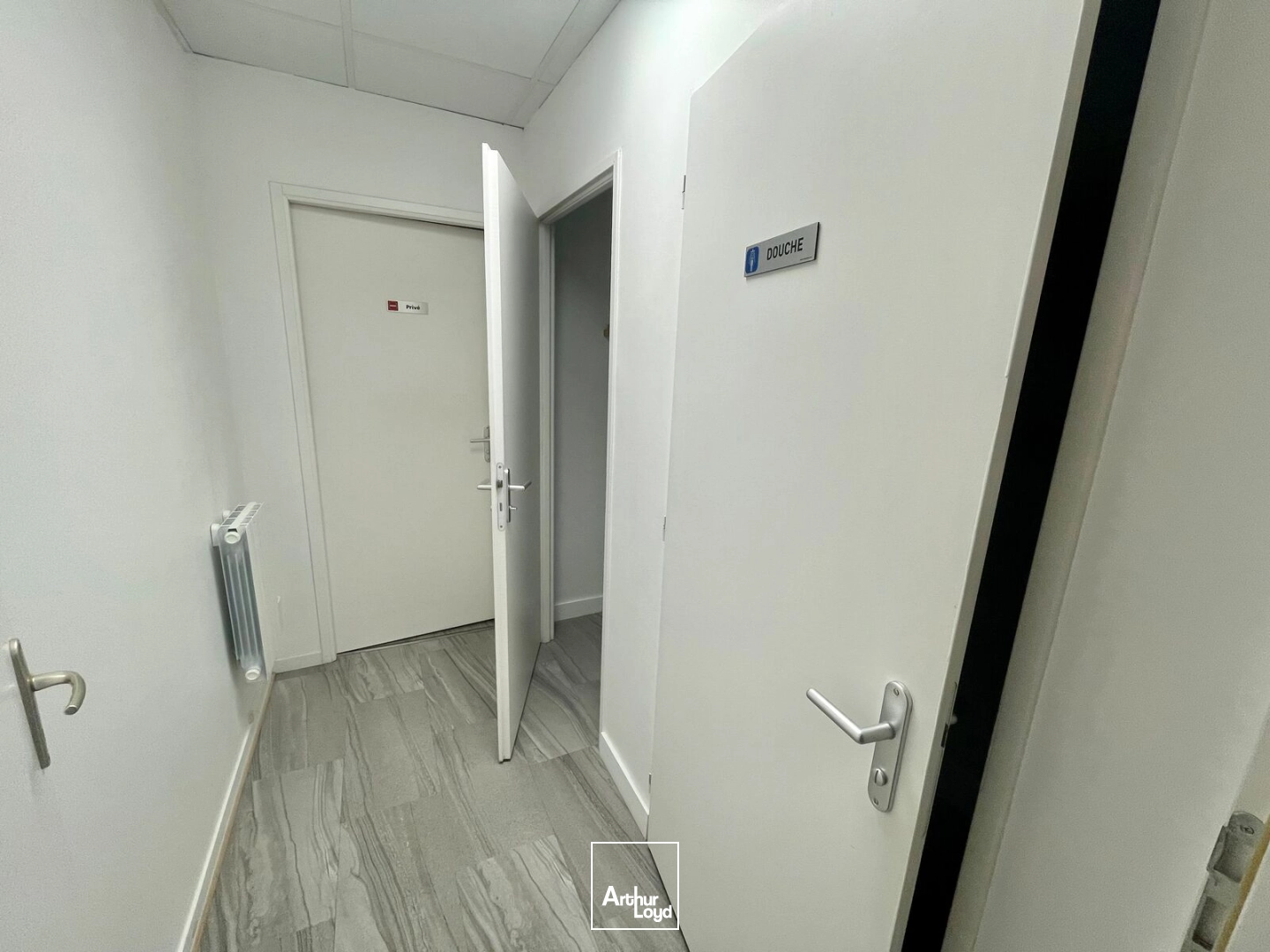 Bureaux - Location - ISNEAUVILLE - 76230 - 45-90 - 7904374