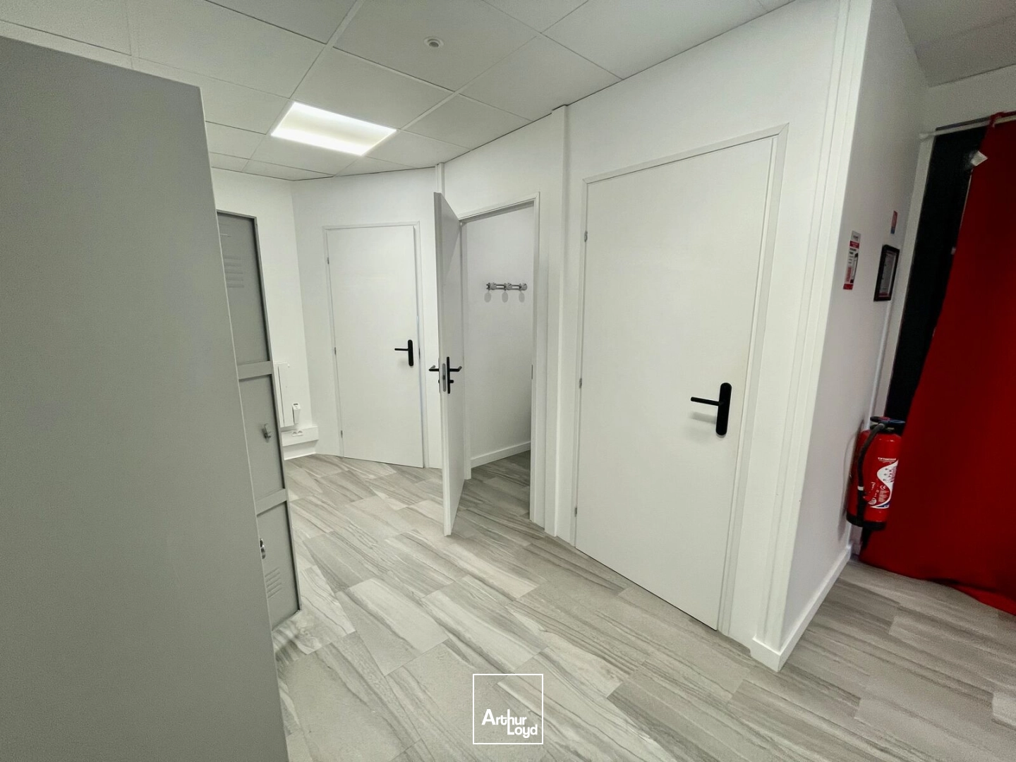 Bureaux - Location - ISNEAUVILLE - 76230 - 45-90 - 7904375