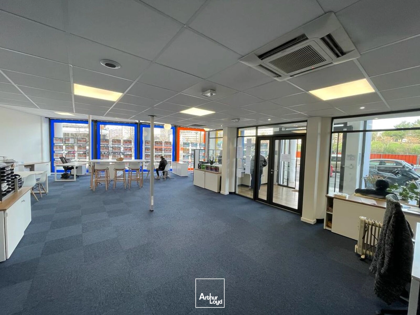 Locaux commerciaux - Location - MARSEILLE - 13008 - 452-452 - 7904494