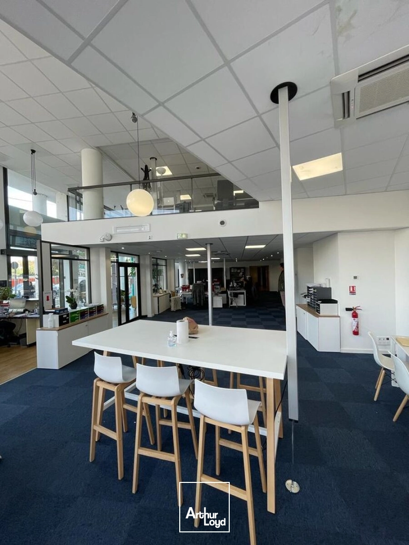 Locaux commerciaux - Location - MARSEILLE - 13008 - 452-452 - 7904496
