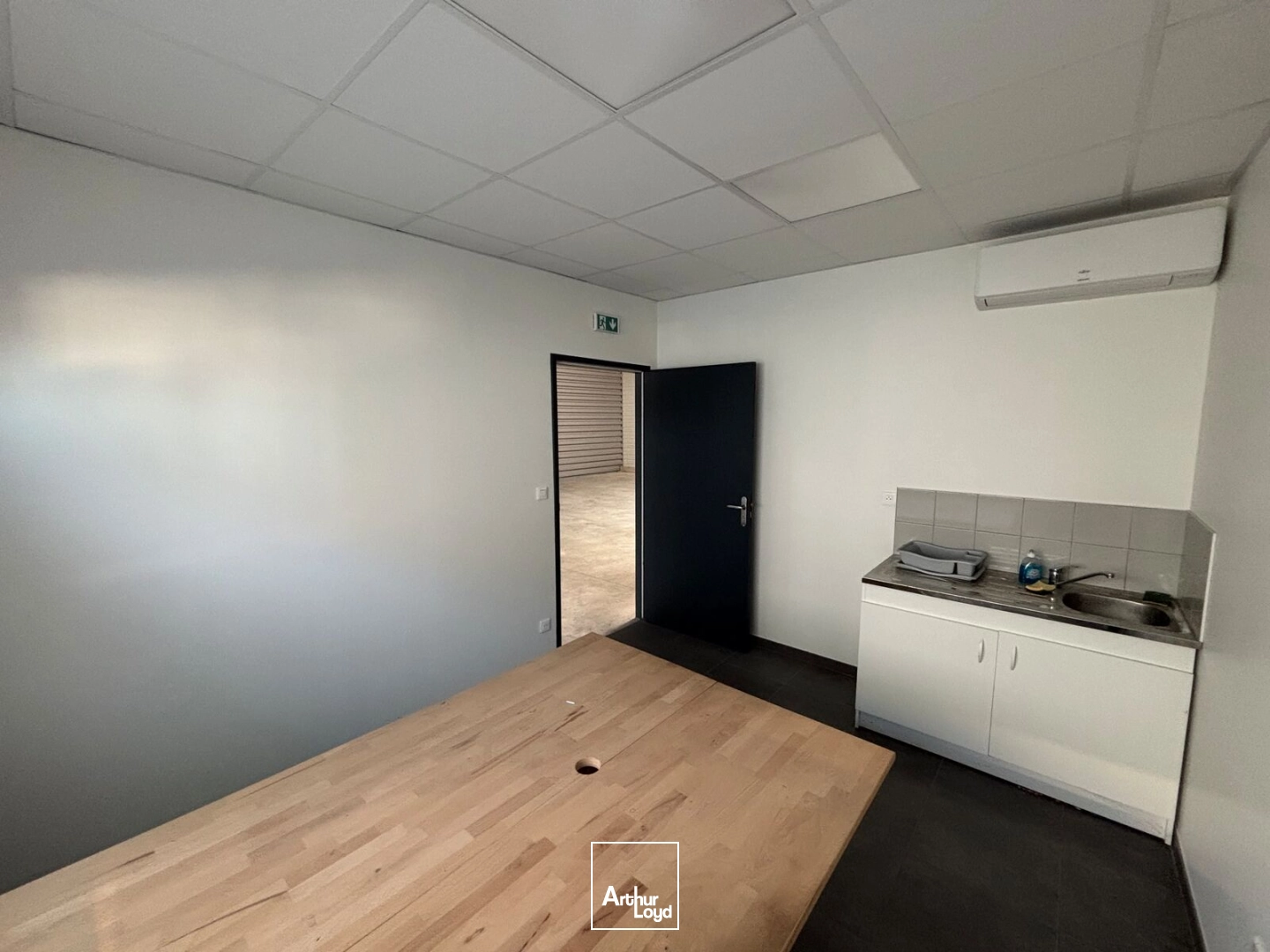 Locaux d'activité & Entrepôts - Location - AUDENGE - 33980 - 150-300 - 7905188