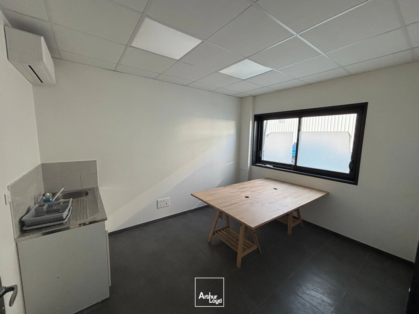 Locaux d'activité & Entrepôts - Location - AUDENGE - 33980 - 150-300 - 7905189
