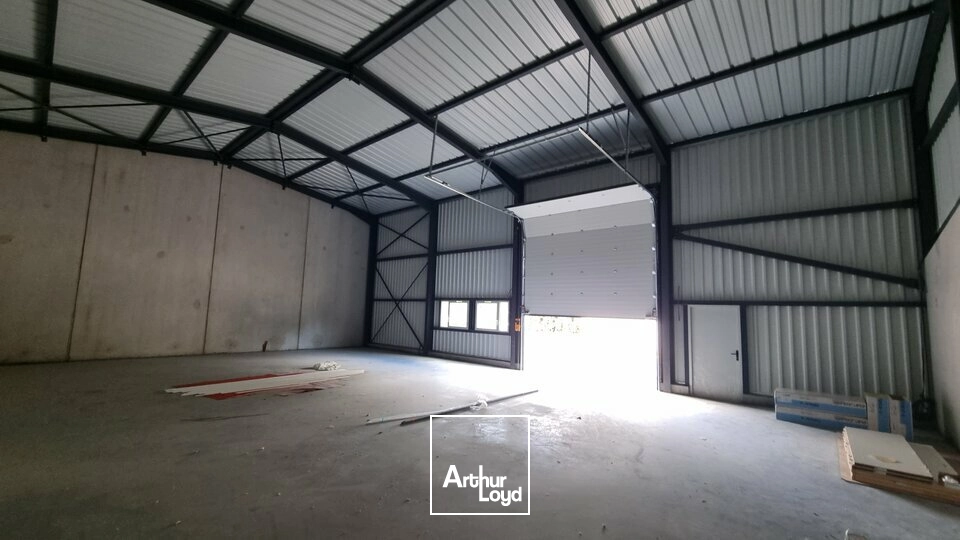 Locaux d'activité & Entrepôts - Location - SAINT BENOIT - 86280 - 270-540 - 7905925