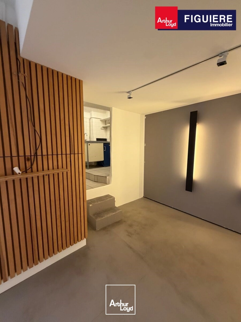 Locaux commerciaux - Cession - AIX EN PROVENCE - 13100 - 70-70 - 7907123