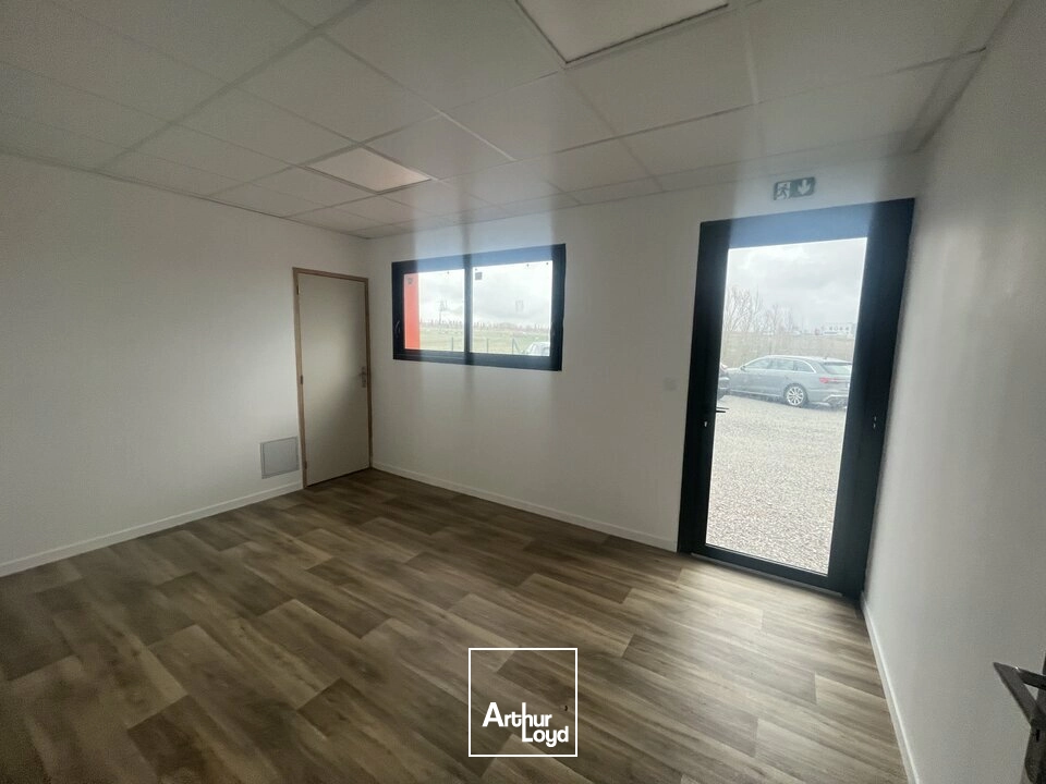 Locaux d'activité & Entrepôts - Location - VOUILLÉ - 86190 - 250-250 - 7908957