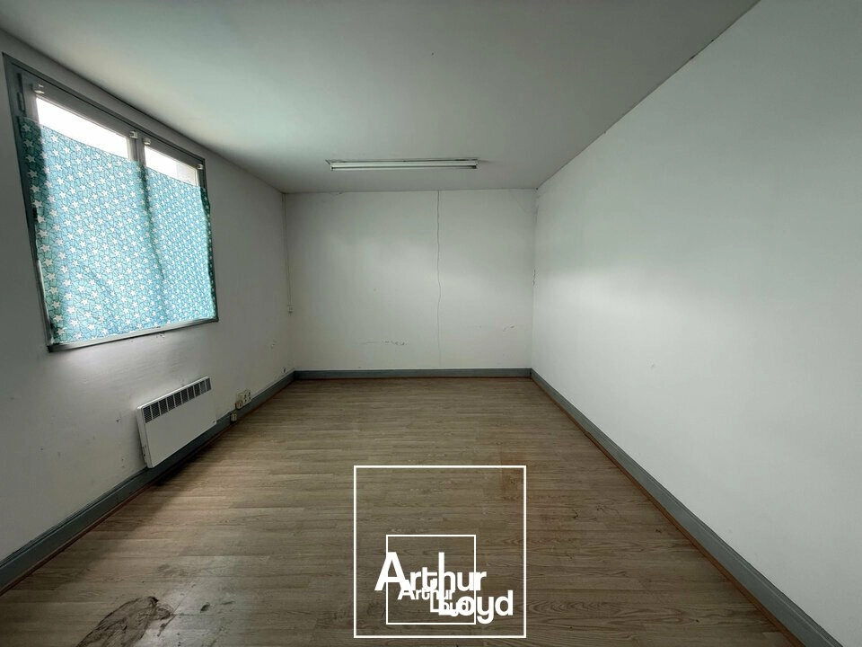 Locaux d'activité & Entrepôts - Vente - TERRASSON-LAVILLEDIEU - 24120 - 3800-3800 - 7909944