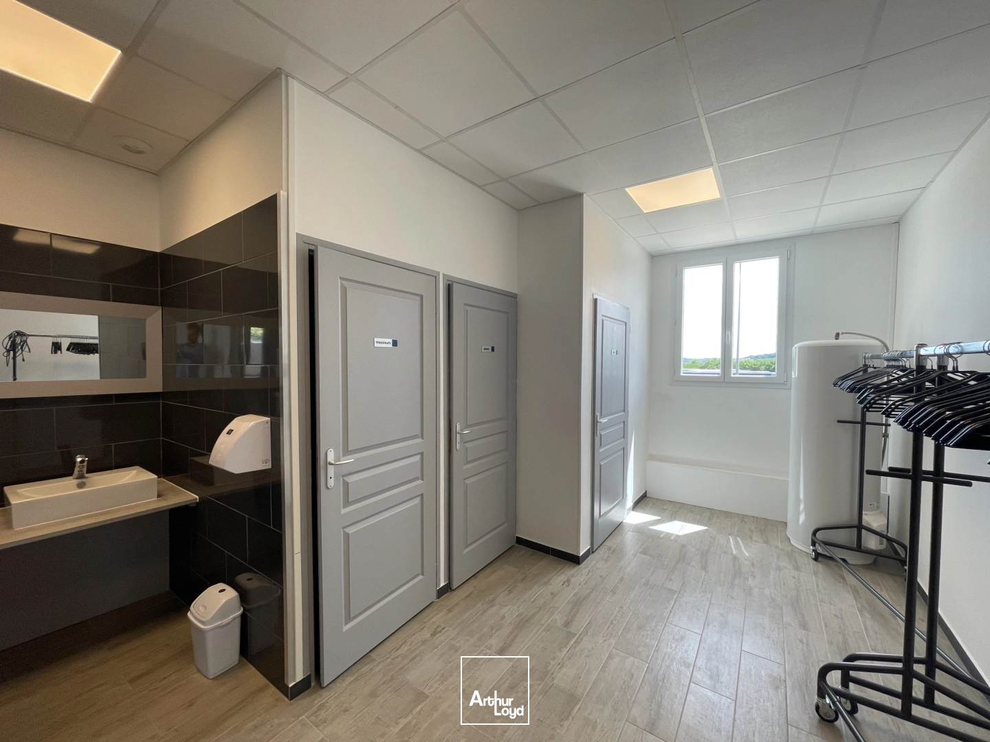 Bureaux - Vente - BRESLES - 60510 - 1620-1620 - 7914857
