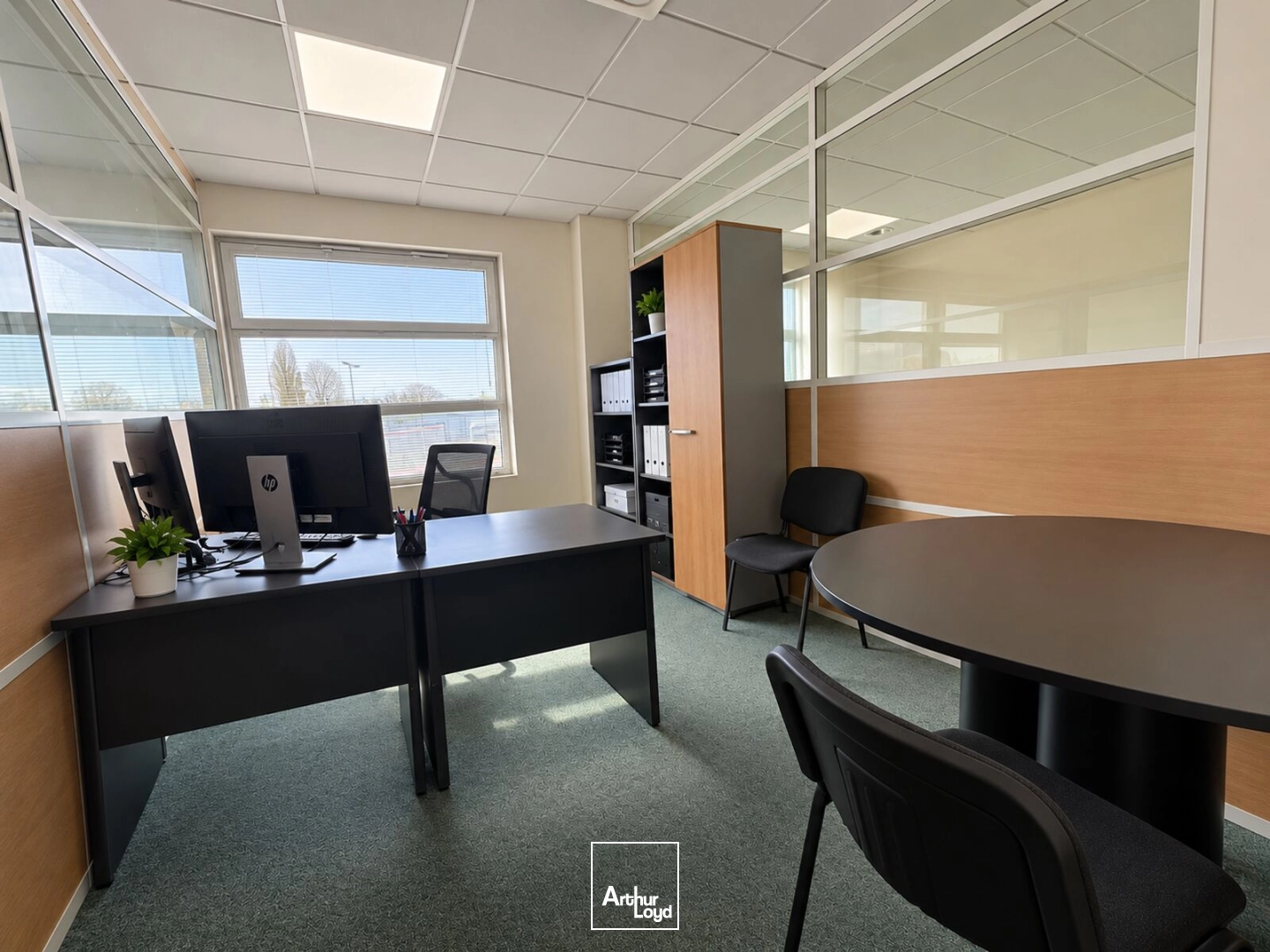 Locaux d'activité & Entrepôts - Location - SAINT JEAN DE BRAYE - 45800 - 692.35-692.35 - 7916053