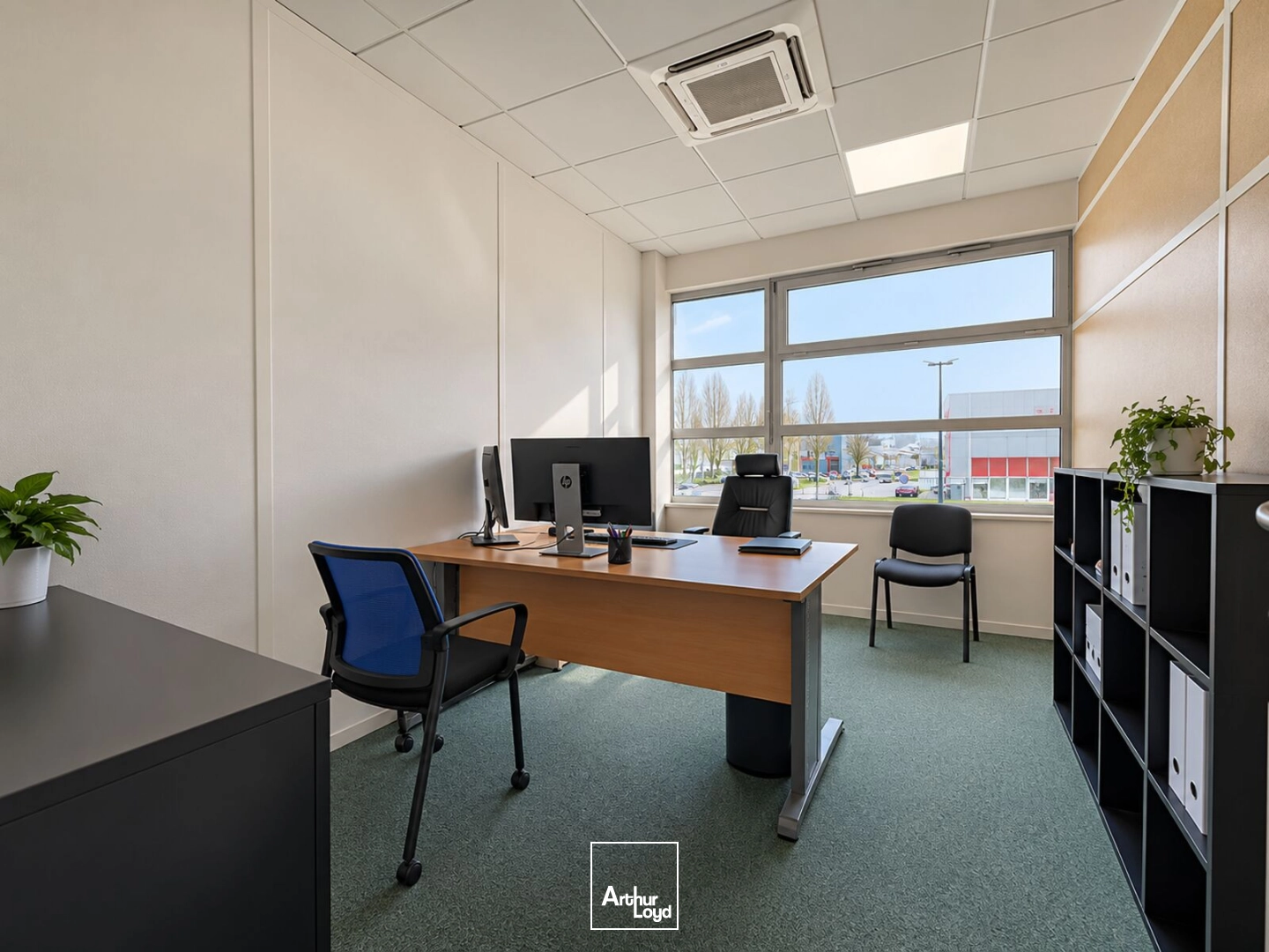 Locaux d'activité & Entrepôts - Location - SAINT JEAN DE BRAYE - 45800 - 692.35-692.35 - 7916054