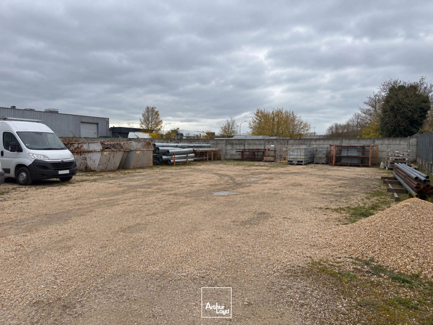 Locaux d'activité & Entrepôts - Location - SAINT JEAN DE BRAYE - 45800 - 692.35-692.35 - 7916046