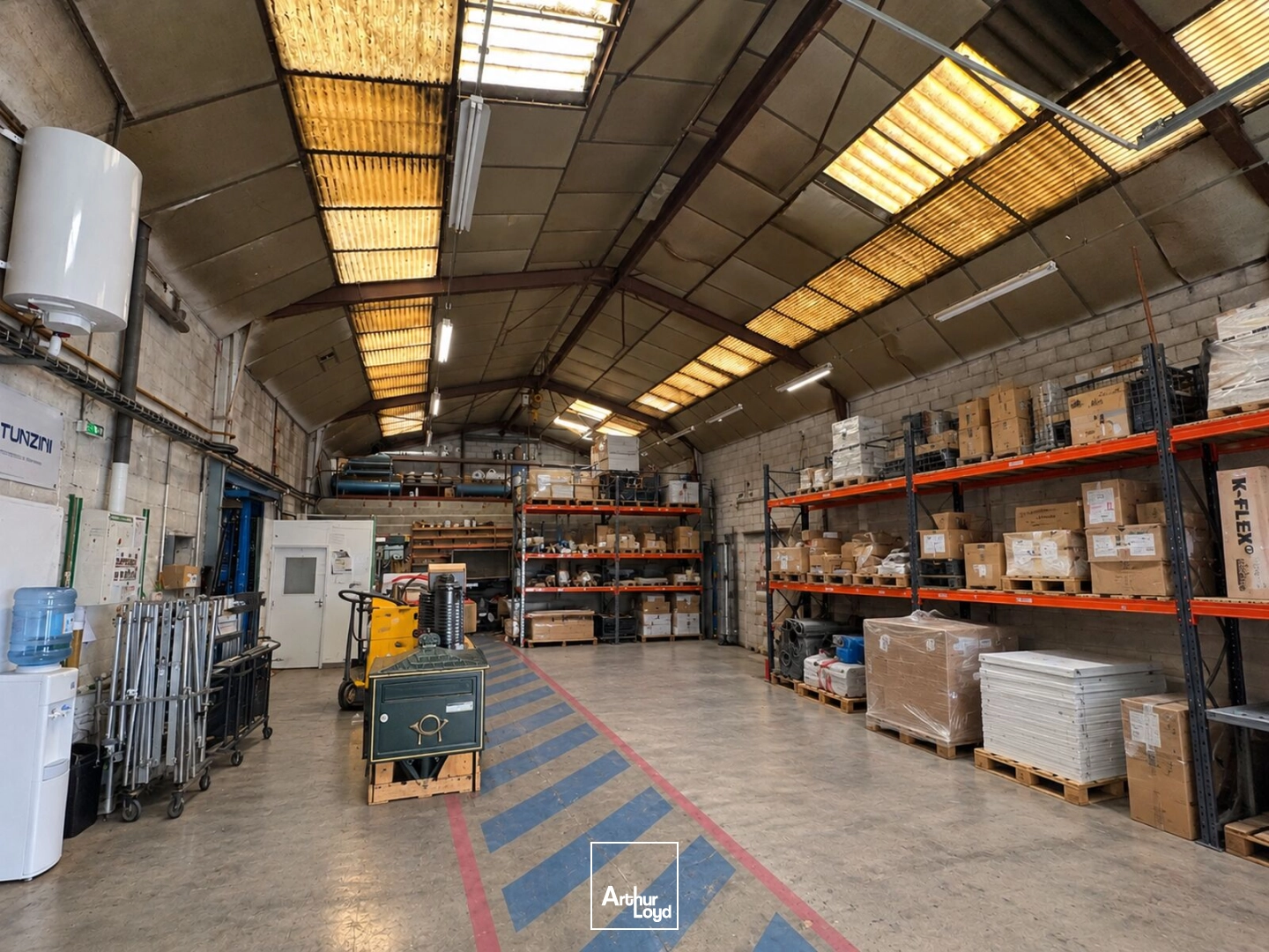 Locaux d'activité & Entrepôts - Location - SAINT JEAN DE BRAYE - 45800 - 692.35-692.35 - 7916050