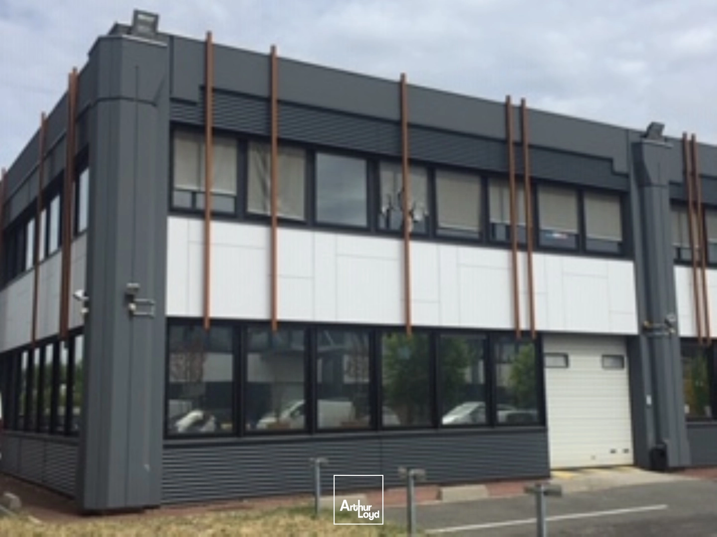 Locaux d'activité & Entrepôts - Location - GENNEVILLIERS - 92230 - 819-1638 - 7916220
