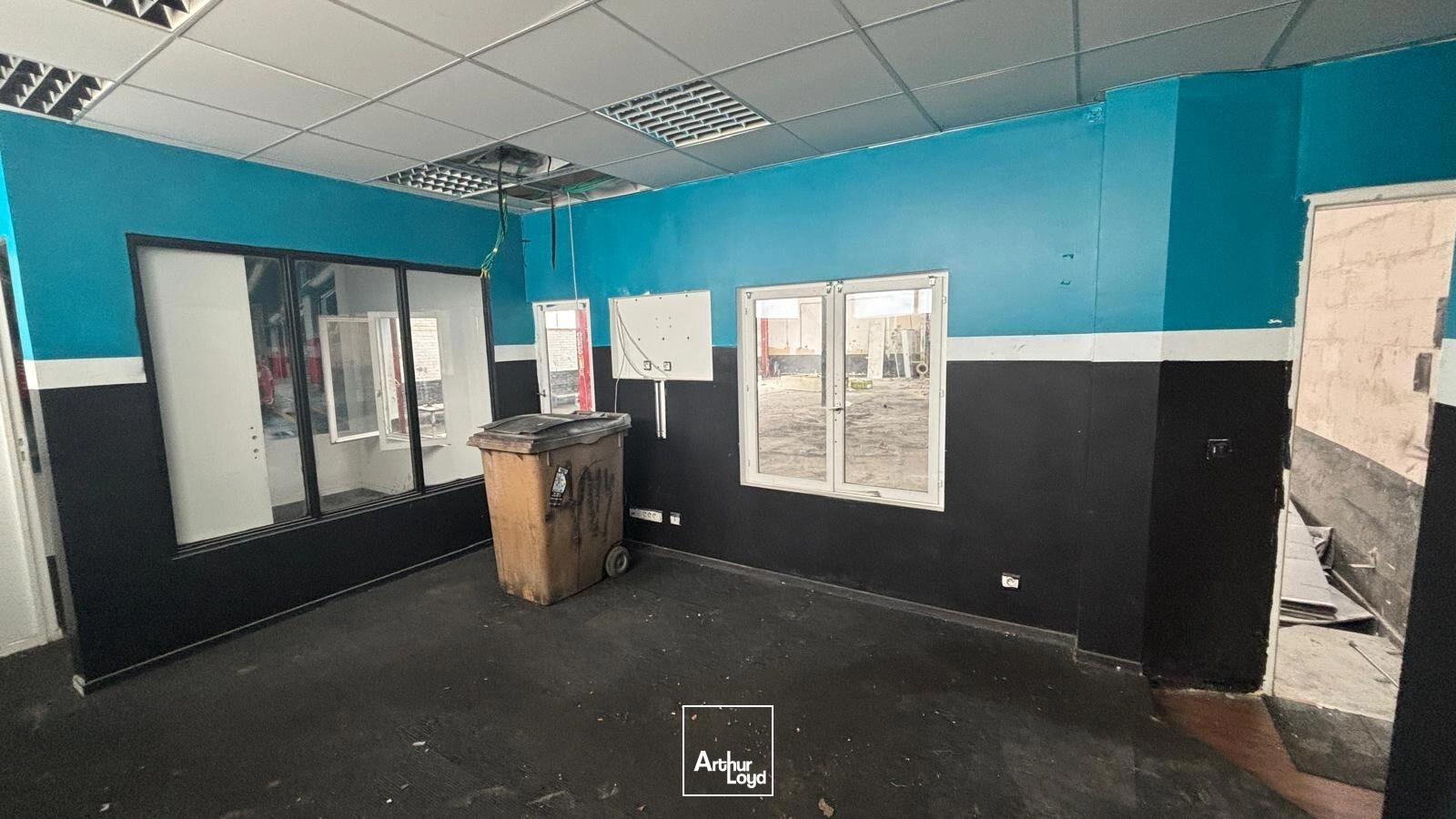 Locaux d'activité & Entrepôts - Location - VILLENEUVE LA GARENNE - 92390 - 350-350 - 7916664