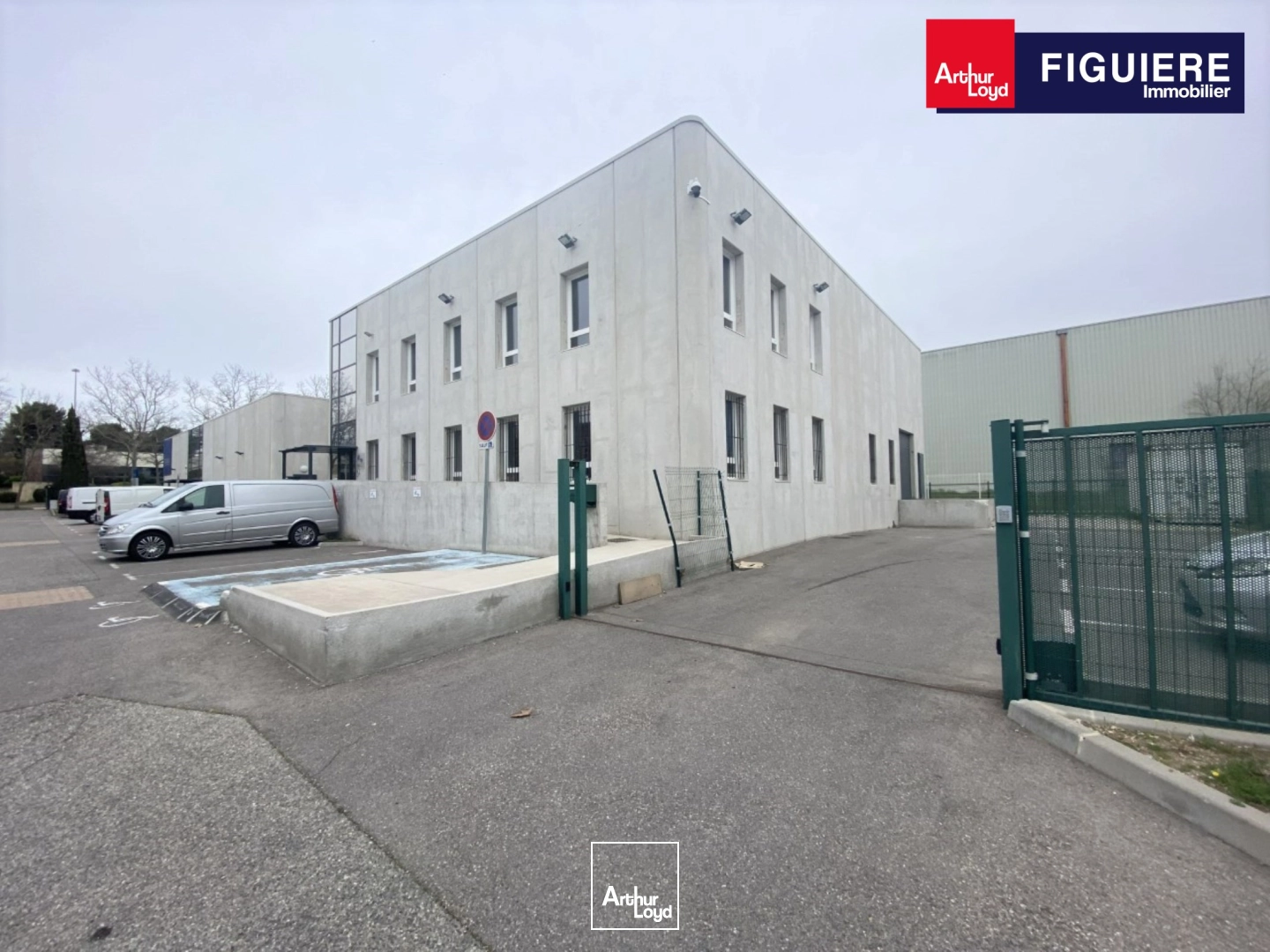 Locaux d'activité & Entrepôts - Location - VITROLLES - 13127 - 220-220 - 7917416