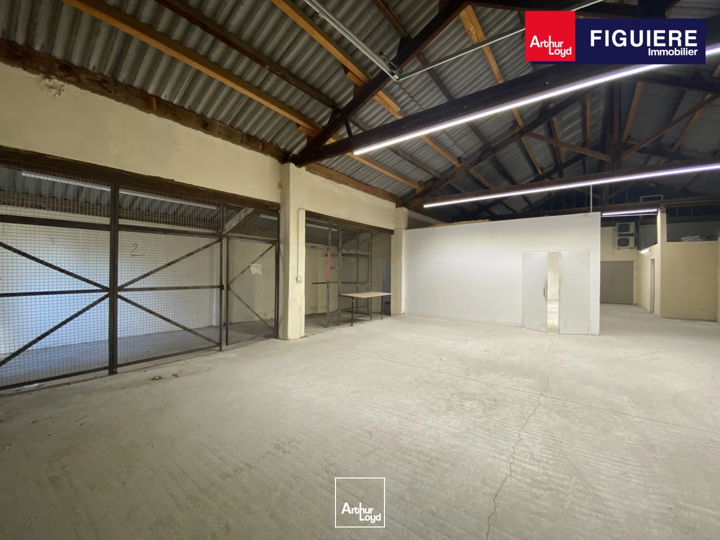 Locaux d'activité & Entrepôts - Location - SAINT VICTORET - 13730 - 540-540 - 7917488