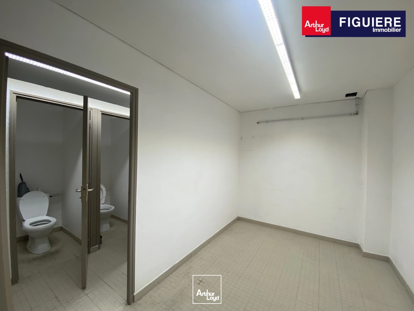 Locaux d'activité & Entrepôts - Location - SAINT VICTORET - 13730 - 540-540 - 7917491
