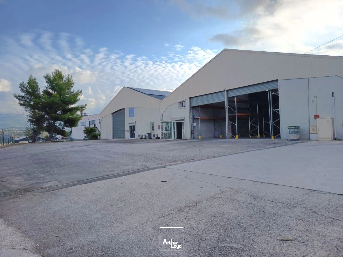 Locaux d'activité & Entrepôts - Location - LA SEYNE SUR MER - 83500 - 591-1206 - 7917935