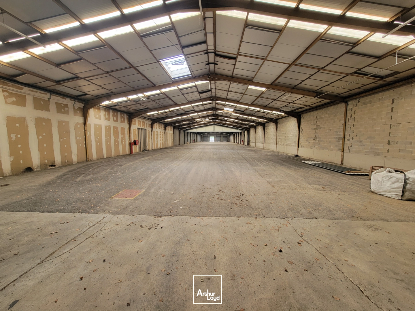 Locaux d'activité & Entrepôts - Location - Montbeliard - 25200 - 1865-1865 - 7918059