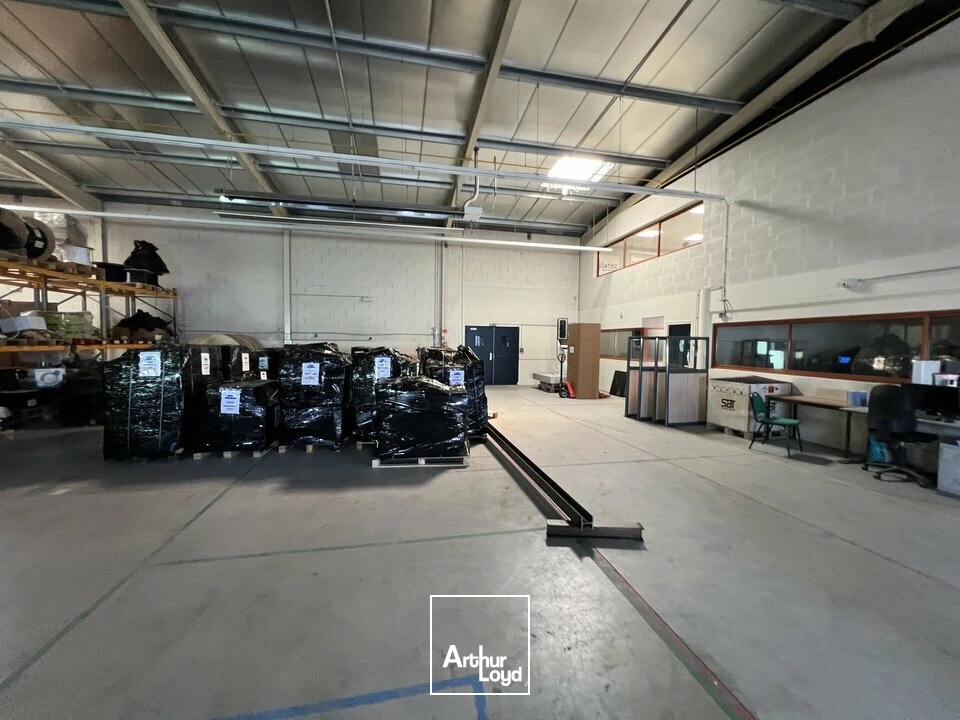 Locaux d'activité & Entrepôts - Location - RUELLE SUR TOUVRE - 16600 - 663-663 - 7918924