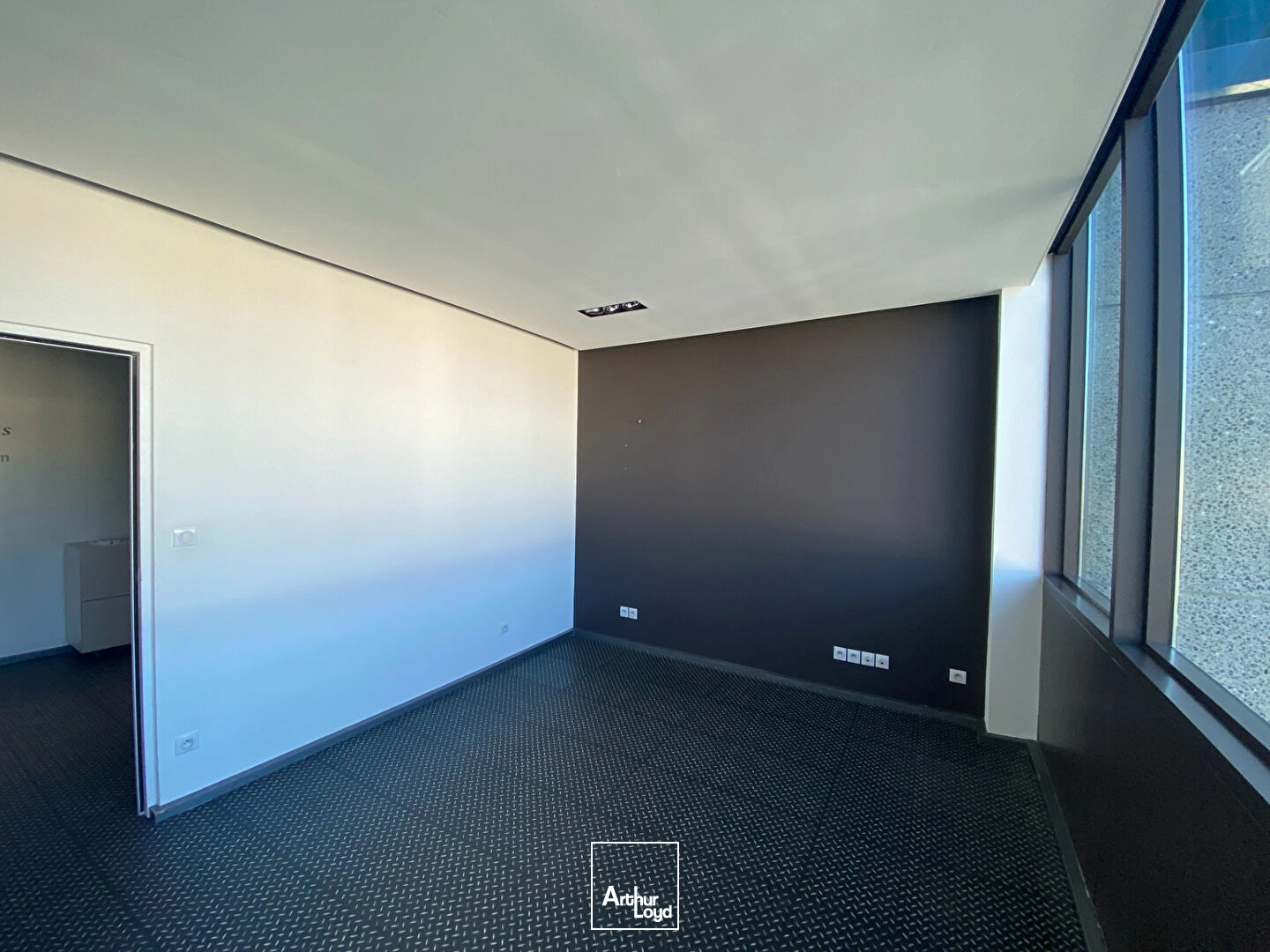 Bureaux - Location - LA ROCHELLE - 17000 - 65-65 - 7924420