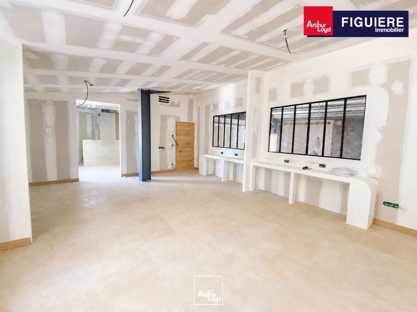 Locaux d'activité & Entrepôts - Location - SALON DE PROVENCE - 13300 - 200-200 - 7927310