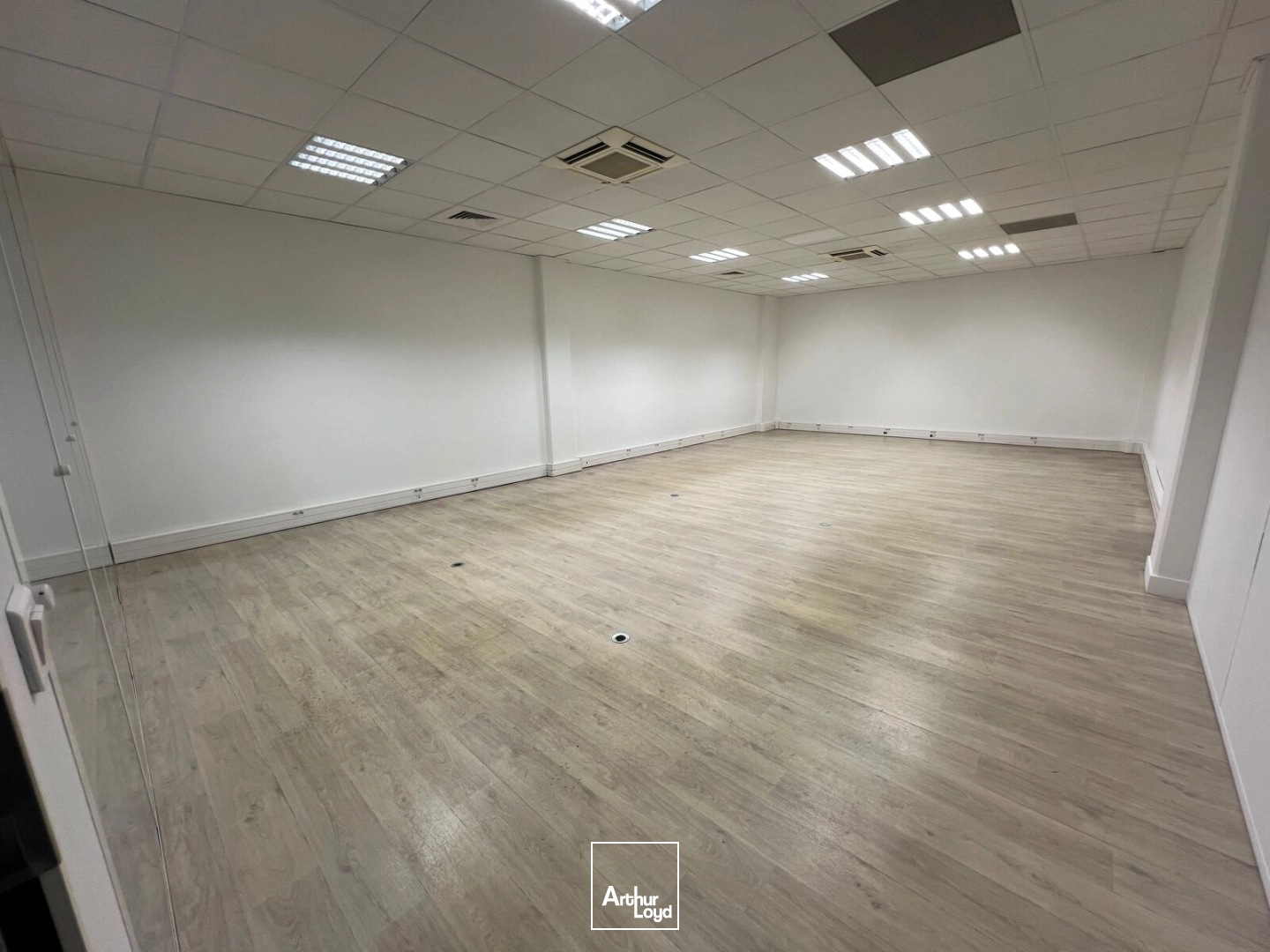 Locaux d'activité & Entrepôts - Location - VILLEPINTE - 93420 - 549-549 - 7931358