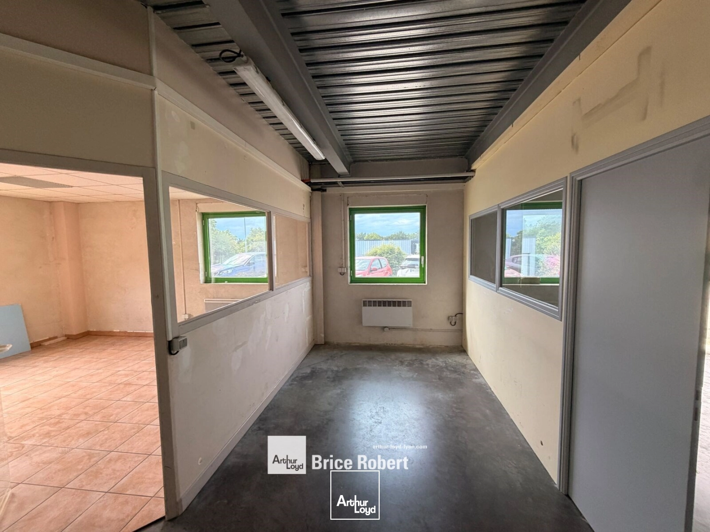 Locaux d'activité & Entrepôts - Location - GREZIEU LA VARENNE - 69290 - 126-126 - 7946182