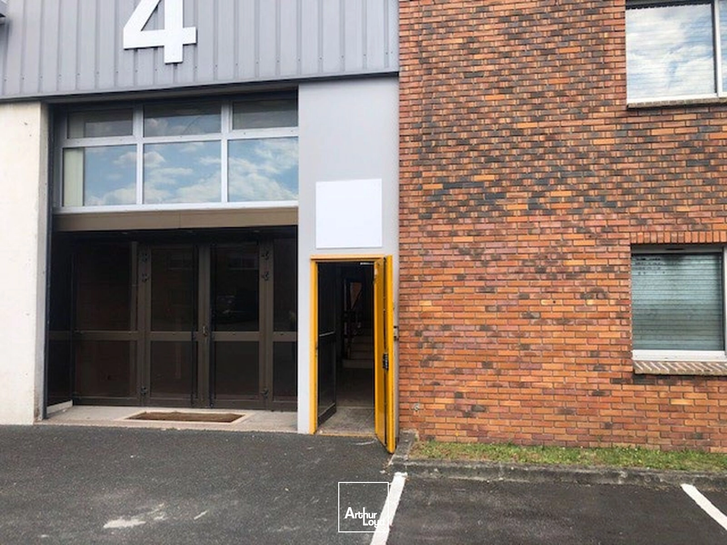 Locaux d'activité & Entrepôts - Location - LE BOURGET - 93350 - 268-2318 - 7948032