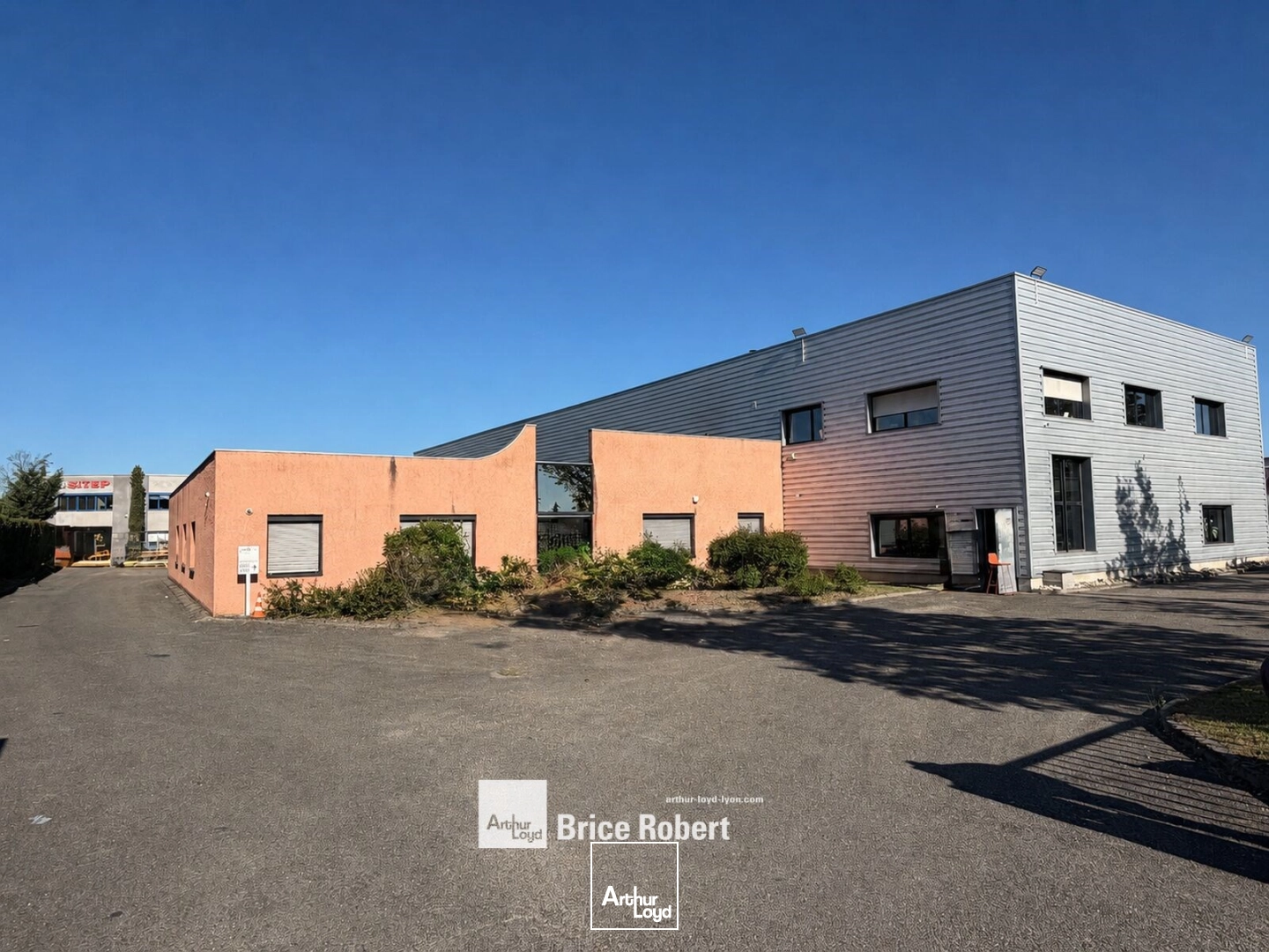Locaux d'activité & Entrepôts - Location - VAULX EN VELIN - 69120 - 1446-1446 - 7959200