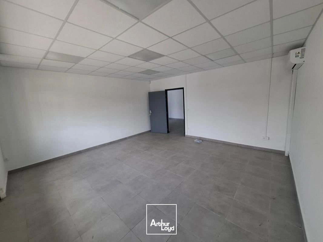 Locaux commerciaux - Location - Cayenne - 97300 - 128-128 - 7969603