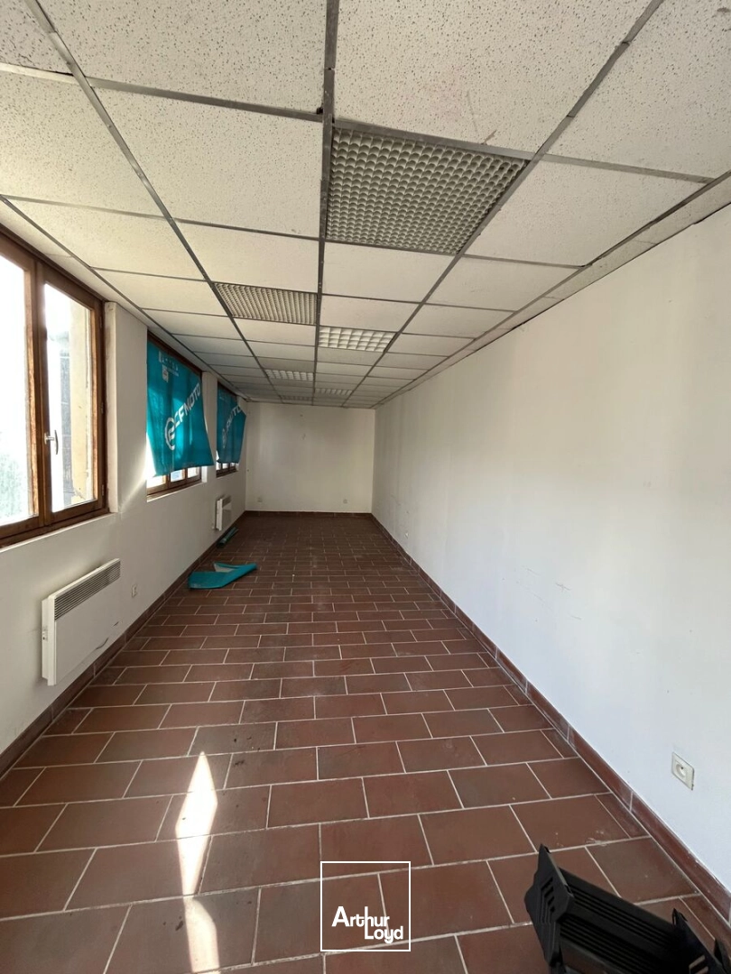Locaux commerciaux - Location - SAINT QUENTIN - 02100 - 453-453 - 7981536