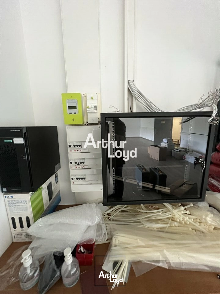 Bureaux - Location - FREJUS - 83600 - 100-100 - 7983542