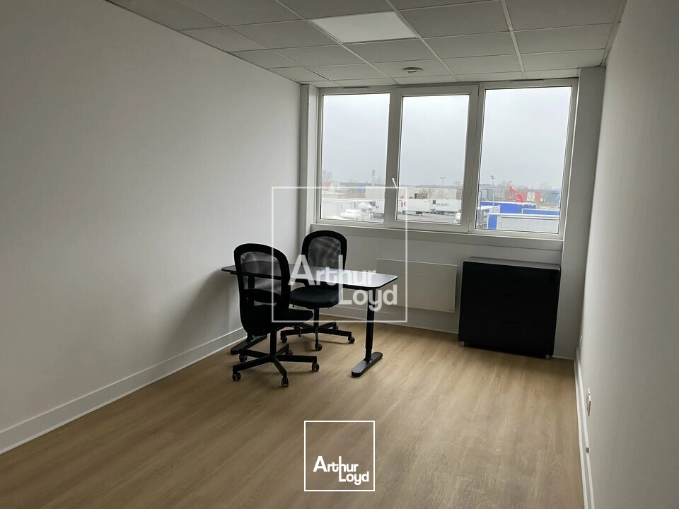 Bureaux - Location - MOISSY CRAMAYEL - 77550 - 51-268 - 8005730