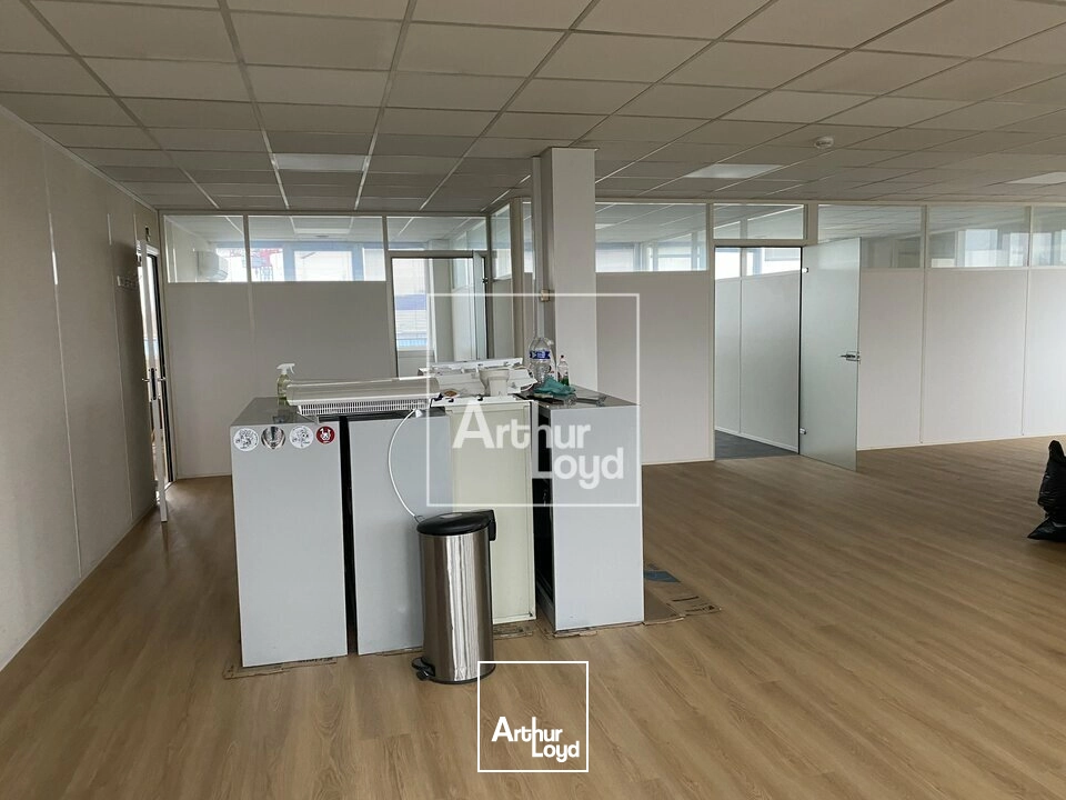 Bureaux - Location - MOISSY CRAMAYEL - 77550 - 51-268 - 8005733