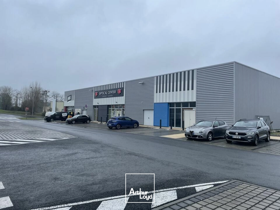 Locaux commerciaux - Location - AZAY-LE-BRÛLÉ - 79400 - 300-300 - 8008682