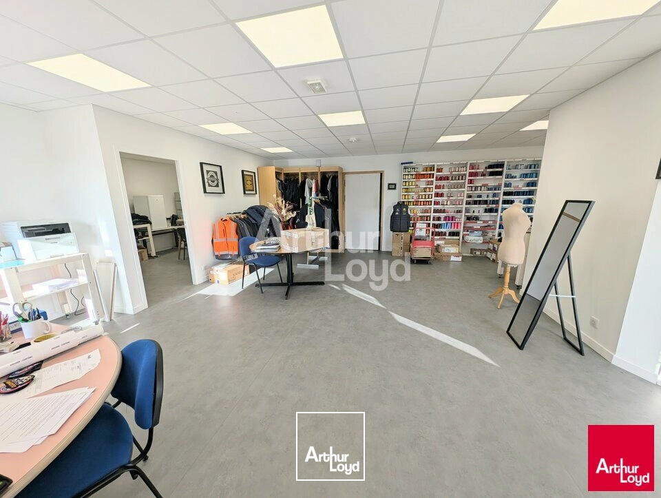Locaux d'activité & Entrepôts - Location - VEZIN-LE-COQUET - 35132 - 190-190 - 8014501