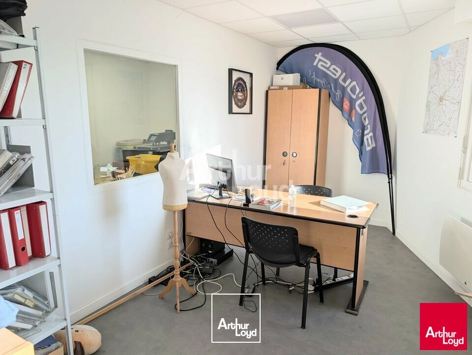 Locaux d'activité & Entrepôts - Location - VEZIN-LE-COQUET - 35132 - 190-190 - 8014503
