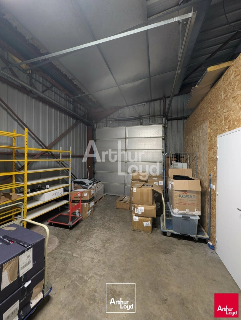 Locaux d'activité & Entrepôts - Location - VEZIN-LE-COQUET - 35132 - 190-190 - 8014505