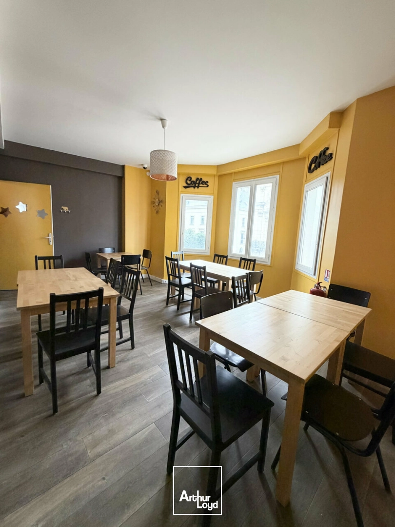 Locaux commerciaux - Location - REIMS - 51100 - 140.8-140.8 - 8014803