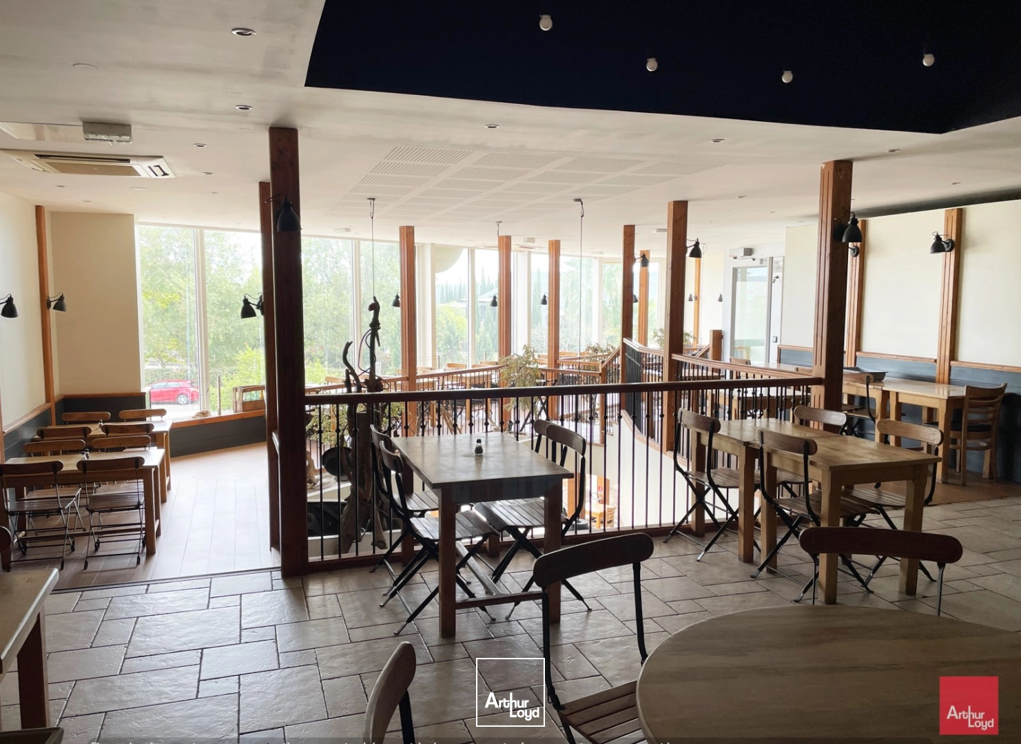 Locaux commerciaux - Location - NIMES - 30900 - 469-469 - 8019845