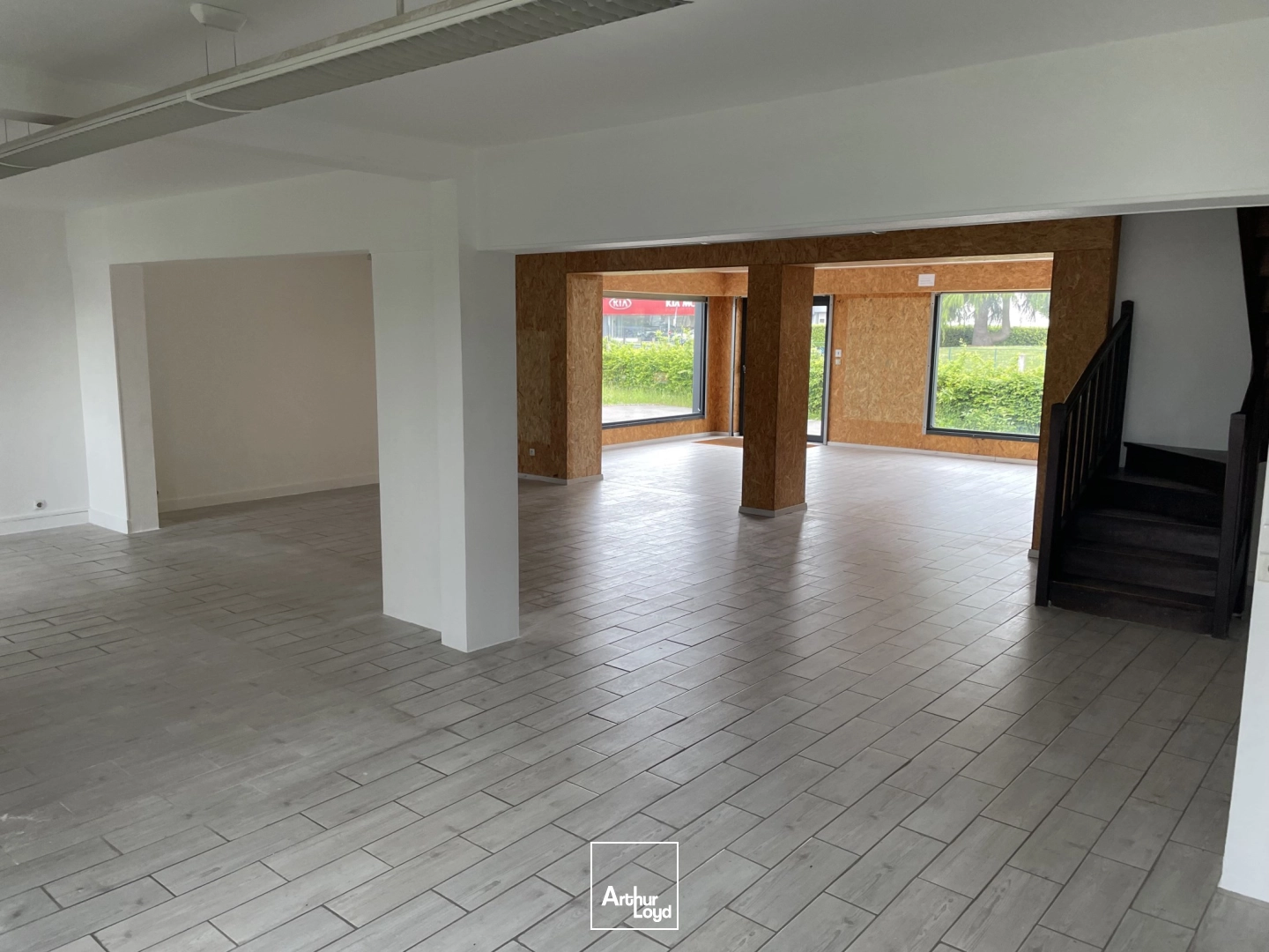 Locaux commerciaux - Location - BEAUVAIS - 60000 - 242-242 - 8023619