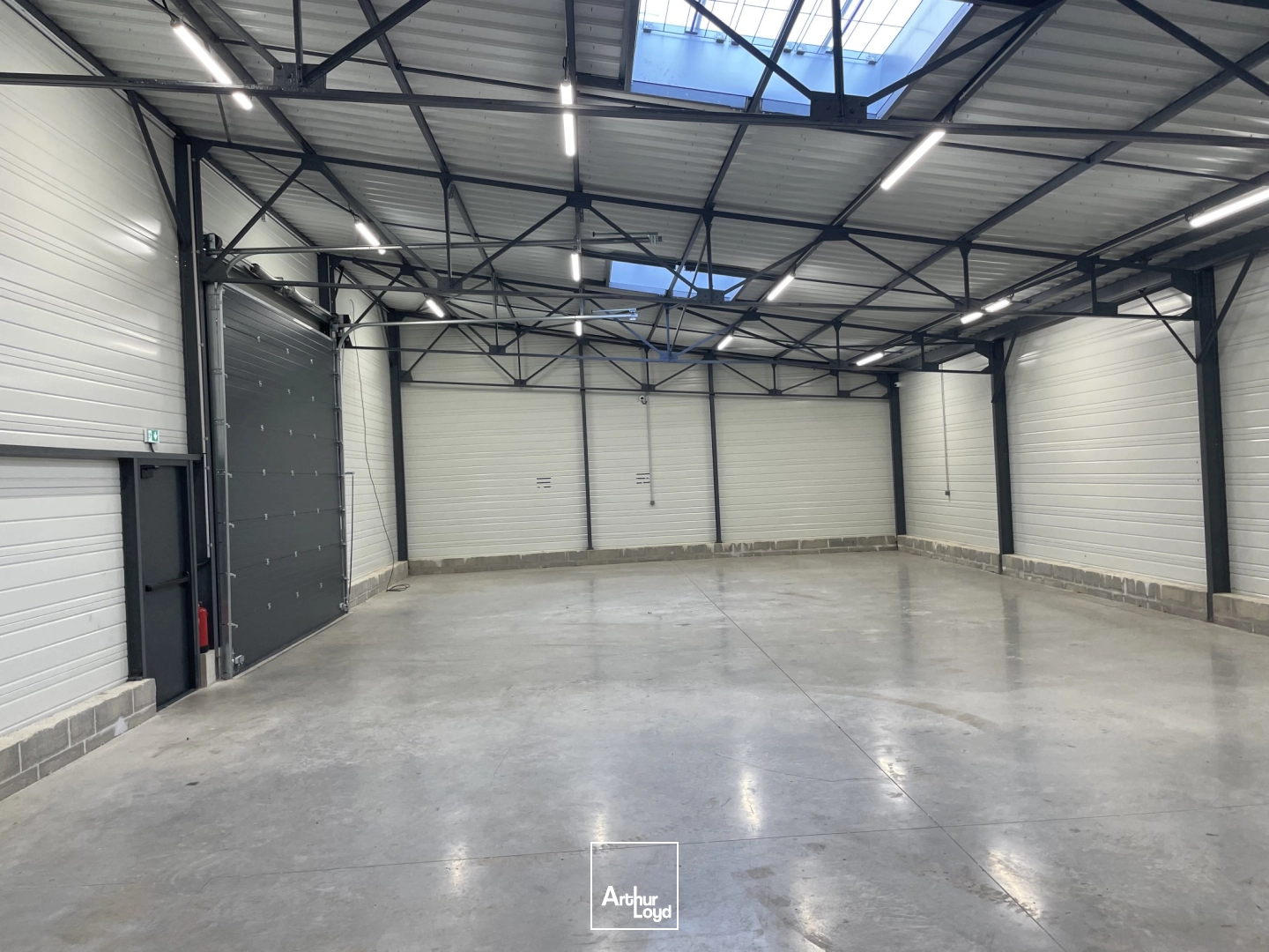 Locaux d'activité & Entrepôts - Location - BEAUVAIS - 60000 - 280-280 - 8024139