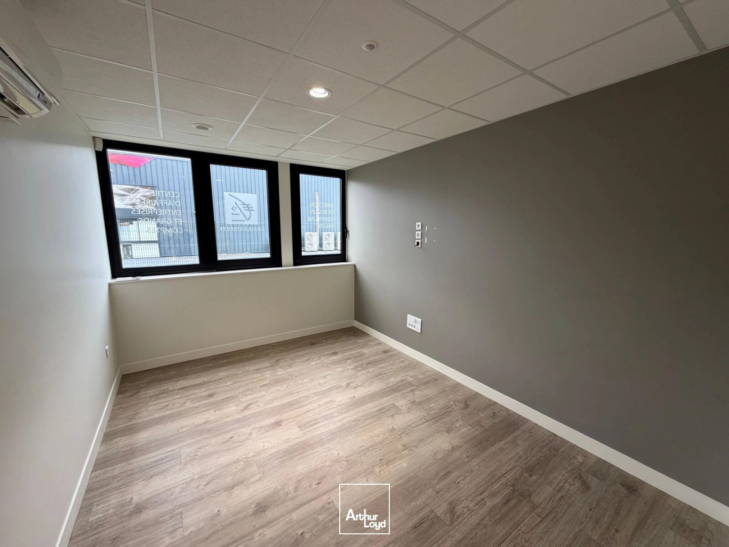 Bureaux - Location - COMPIEGNE - 60200 - 165-471 - 8024870