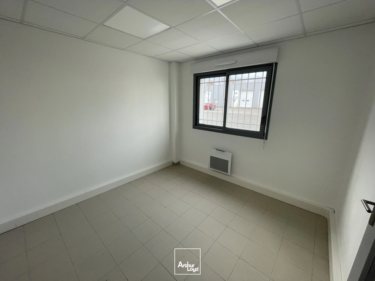 Locaux d'activité & Entrepôts - Location - SAINT HERBLAIN - 44800 - 200-946 - 8036430