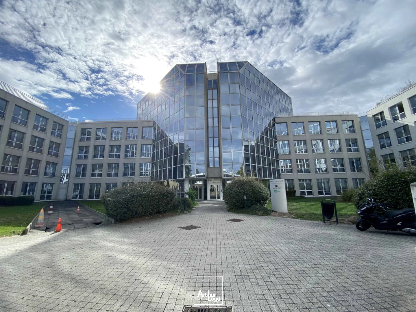 Bureaux - Location - VELIZY VILLACOUBLAY - 78140 - 372.7-3317.7 - 8047998