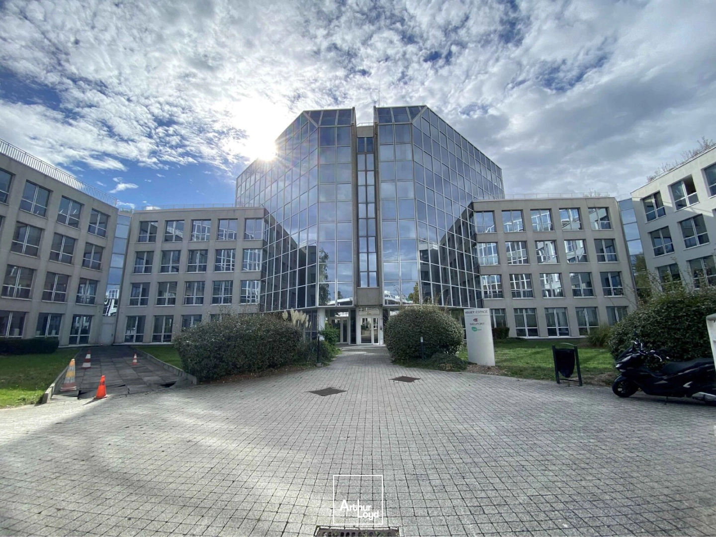 Bureaux - Location - VELIZY VILLACOUBLAY - 78140 - 372.7-3317.7 - 8047999