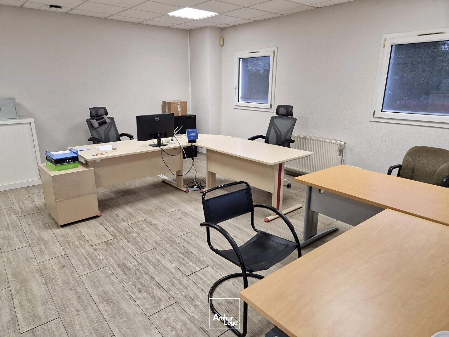 Locaux d'activité & Entrepôts - Location - LE PALAIS SUR VIENNE - 87410 - 530-530 - 8067461