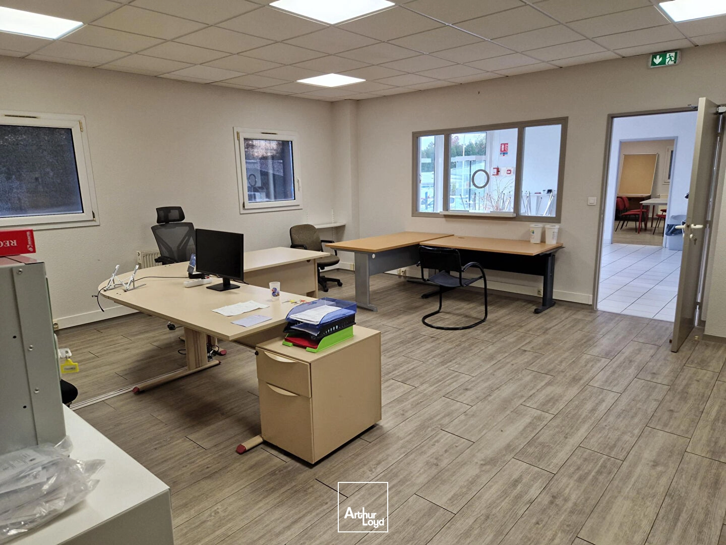 Locaux d'activité & Entrepôts - Location - LE PALAIS SUR VIENNE - 87410 - 530-530 - 8067463