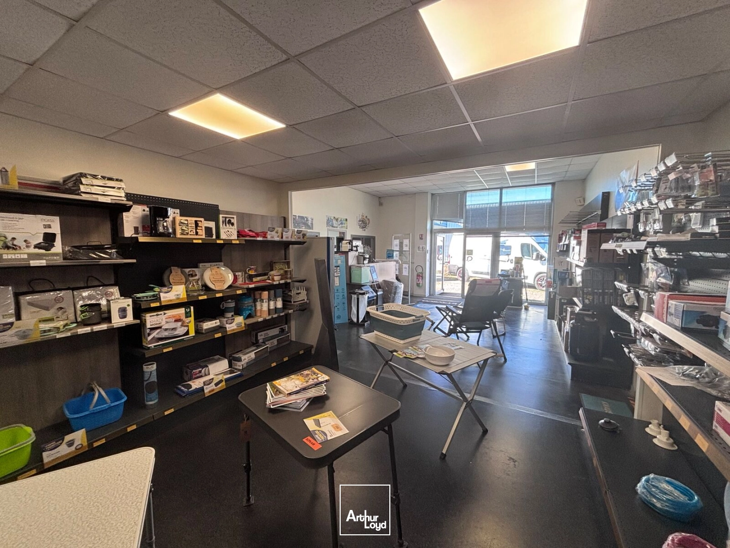 Locaux d'activité & Entrepôts - Location - LA MONTAGNE - 44620 - 290-290 - 8082410